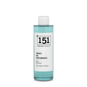 Envase de 200 ml de tónico facial en gel con niacinamida de 151 Marina Pharmacy sobre fondo blanco